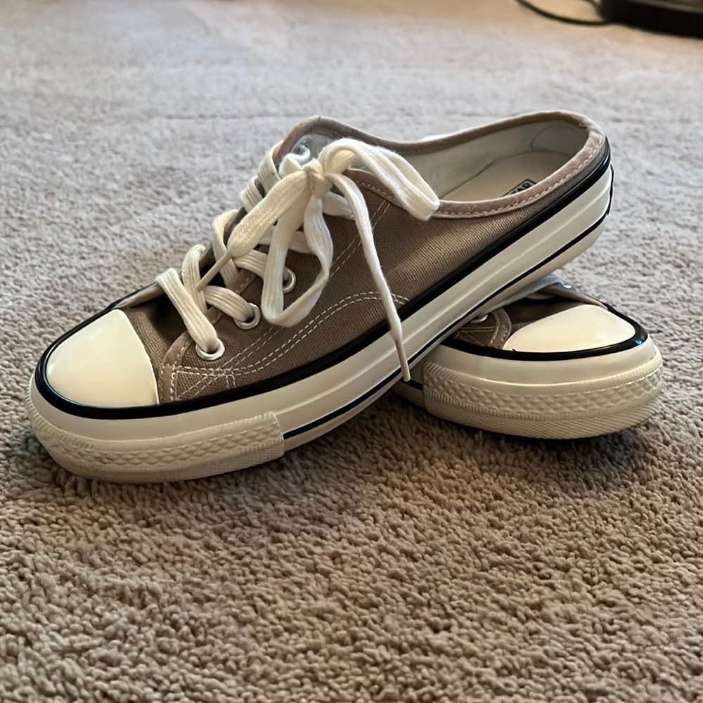 Light grey Even star slip on shoes/boat shoes. Worn once: